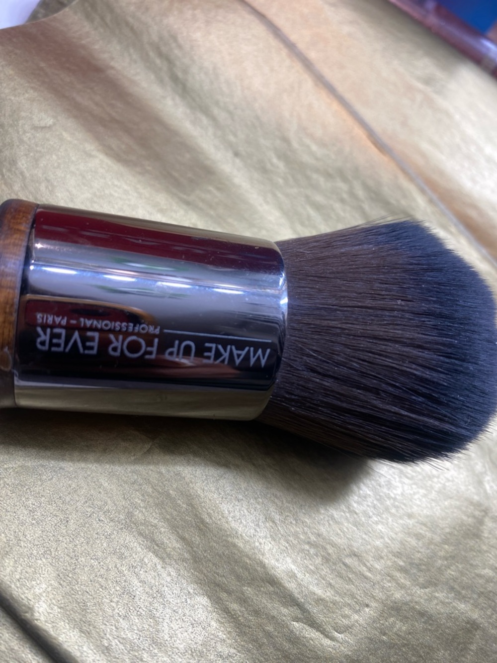 MAKE UP FOR EVER Kabuki Brush - Brown Bristles
